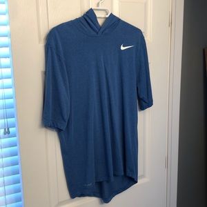 Hooded short-sleeve Nike Dri-Fit training shirt.